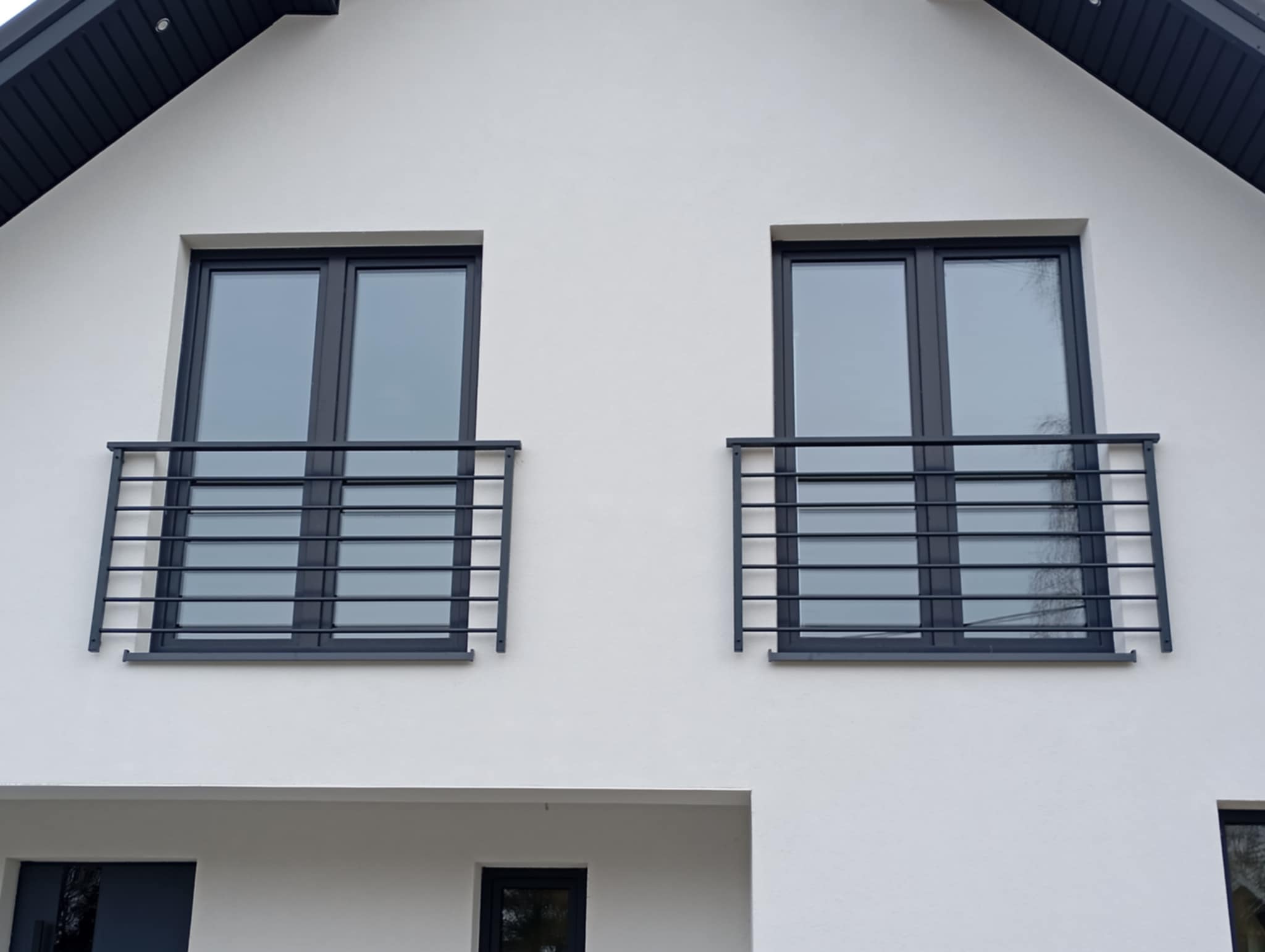 Balustrada loggia i balkon narożny, RAL 9005